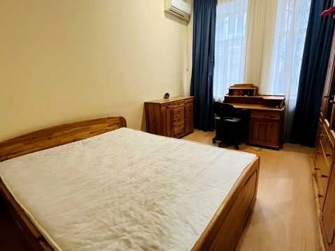квартира за адресою Євгена Чикаленка вул. (Пушкінська), 12-Б