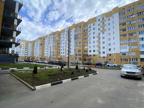 квартира за адресою Льва Ландау просп. (50-річчя СРСР), 52-Л