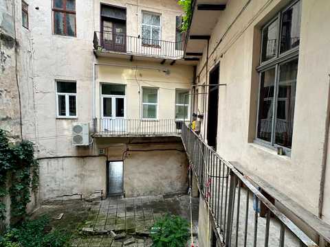 квартира за адресою Свободи просп. (), 24