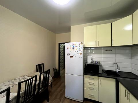 квартира по адресу Степана Бандери ул., 40/2Б