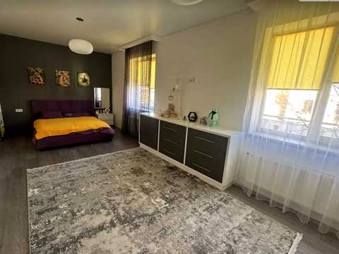 дом по адресу Світла ул.