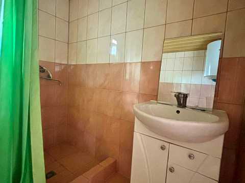 будинок за адресою Центральна