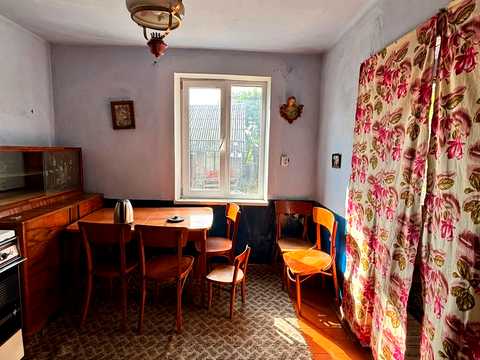 будинок за адресою Центральна