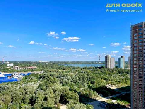 квартира за адресою Софії Русової вул., 5-Б