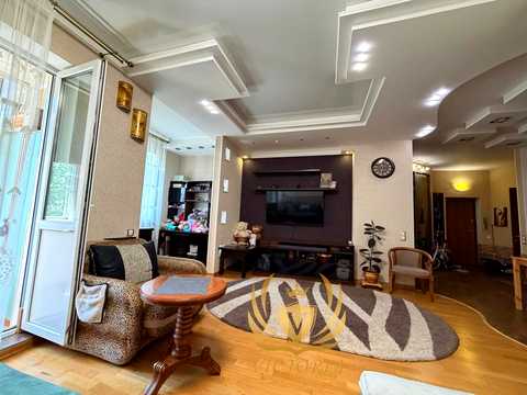 квартира за адресою Яблунева вул., 4