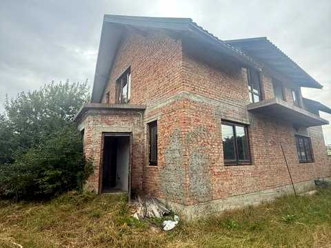 будинок за адресою Євгена Коновальця вул., 302