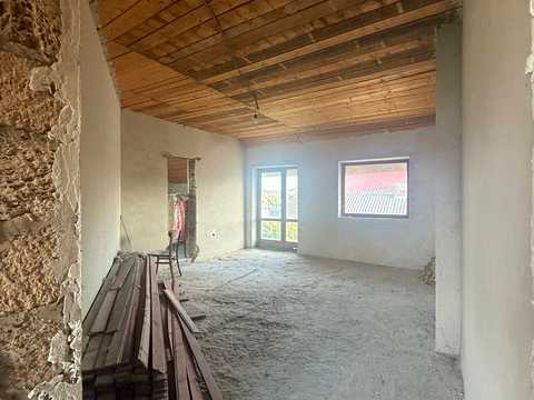 будинок за адресою Євгена Коновальця вул., 302
