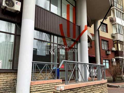 комерційна за адресою Євгена Коновальця вул. (Щорса), 32-Б