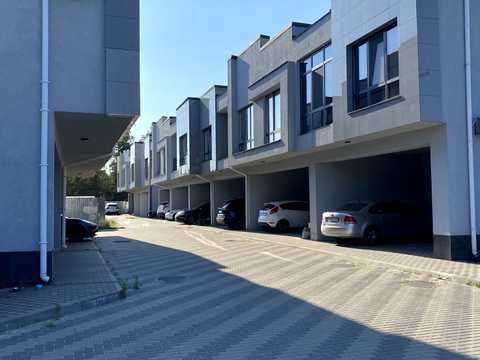 будинок за адресою Квартальна, 60