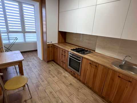 квартира за адресою Гетьмана Мазепи вул. (Красовського), 33