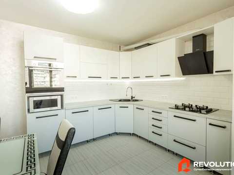 квартира за адресою Бориса Гмирі вул., 15