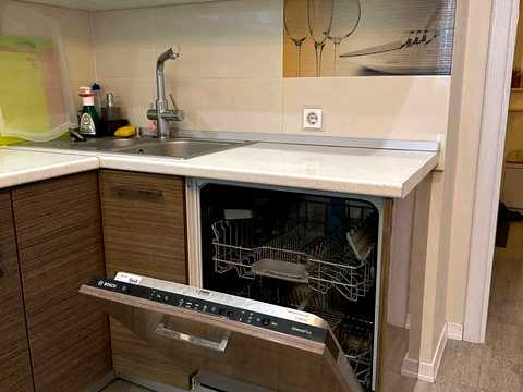квартира за адресою Коновальця вул., 4