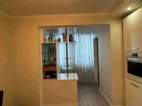 квартира за адресою Коновальця вул., 4