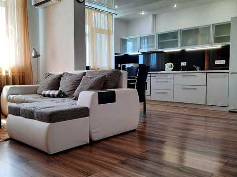 квартира за адресою Миколи Бажана просп., 8-Б
