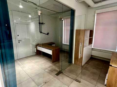коммерческая по адресу Большая Васильковская ул. (Красноармейская), 88