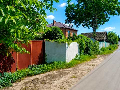участок по адресу Жидкова ул., 7