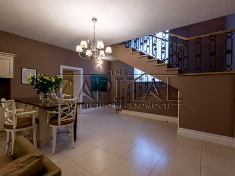 дом по адресу Белого Спаса ул.