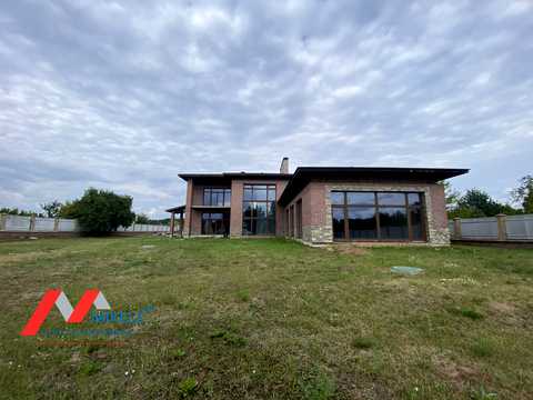 будинок за адресою Соборна вул. (Щорса), 143
