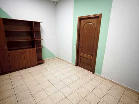 комерційна за адресою Михайла Бойчука вул. (Кіквідзе), 3