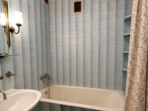 квартира по адресу Героев Сталинграда просп., 25