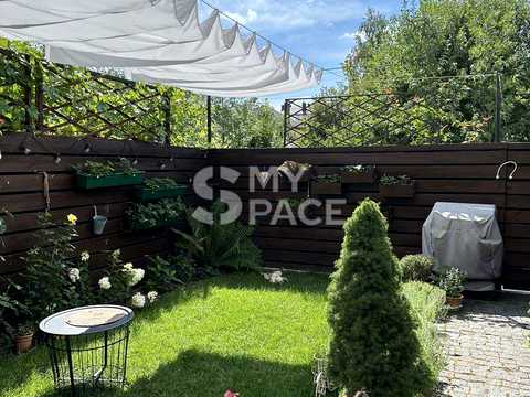 будинок за адресою Соборна вул. (Петропавлівська)