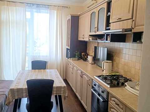 квартира по адресу Олександра Хіри ул., 12