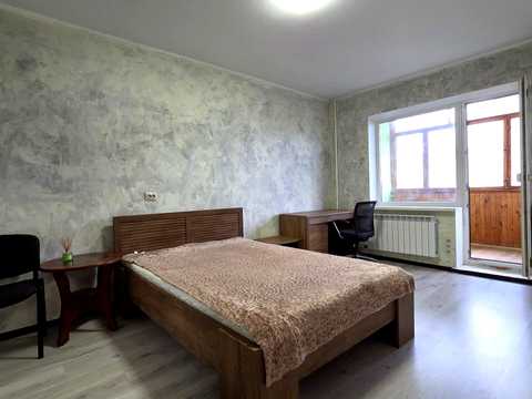 квартира за адресою Ревуцького вул., 44