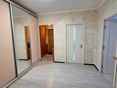 квартира за адресою Ревуцького вул., 44