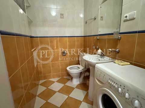квартира за адресою Ревуцького вул., 5
