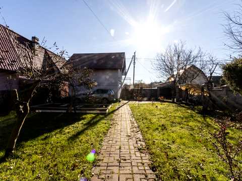 дом по адресу Шкільна ул., 55