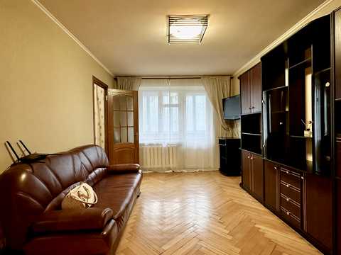 квартира по адресу Салютная ул., 10