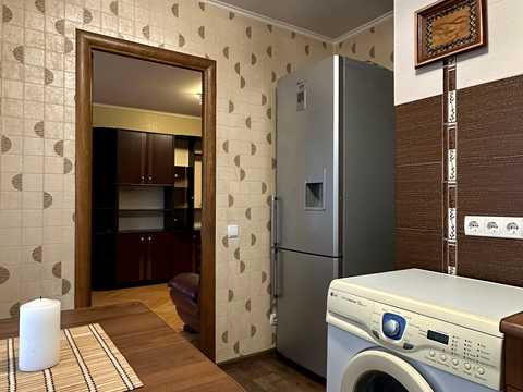 квартира по адресу Салютная ул., 10
