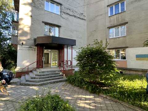 коммерческая по адресу Горбачевского ул. (Крылова), 4