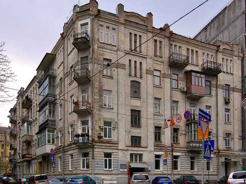 коммерческая по адресу Олеся Гончара ул., 15/3
