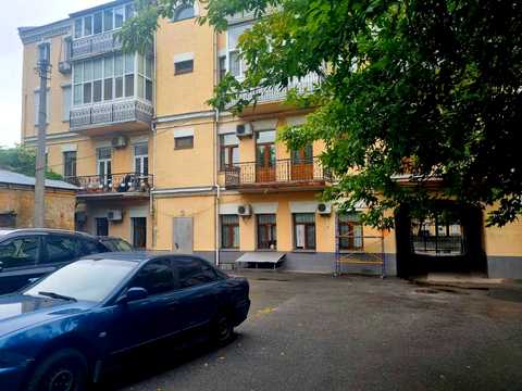 квартира за адресою Верхній Вал вул., 62