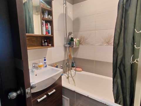 квартира за адресою Велозаводська вул., 36