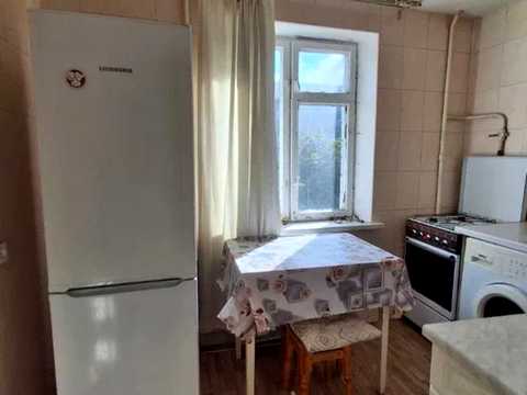 квартира за адресою Івана Їжакевича вул., 4
