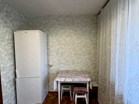 квартира за адресою Автозаводська вул., 77