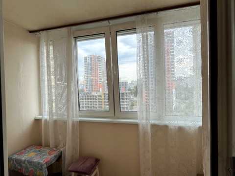 квартира за адресою Автозаводська вул., 77