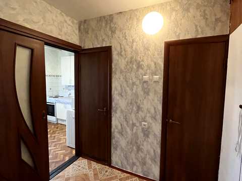 квартира за адресою Автозаводська вул., 77