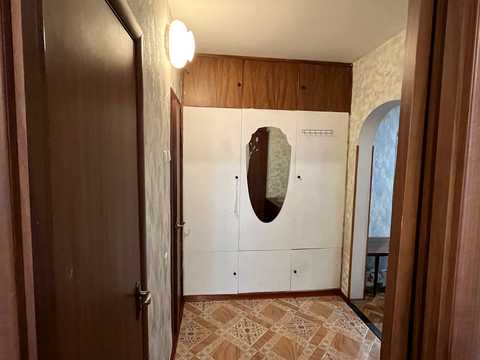 квартира за адресою Автозаводська вул., 77