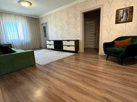 квартира за адресою Академіка Єфремова вул. (Командарма Уборевича), 9