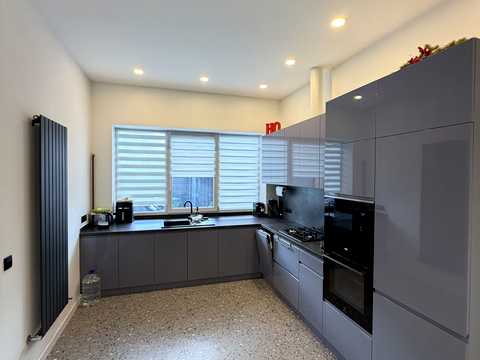 квартира за адресою Дмитра Яворницького вул., 28