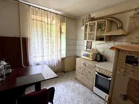 квартира за адресою Євгена Коновальця вул., 130