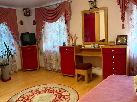 дом по адресу Семьи Красовских ул. (Пролетарська)