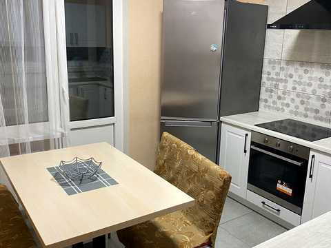 квартира за адресою Ревуцького вул., 54