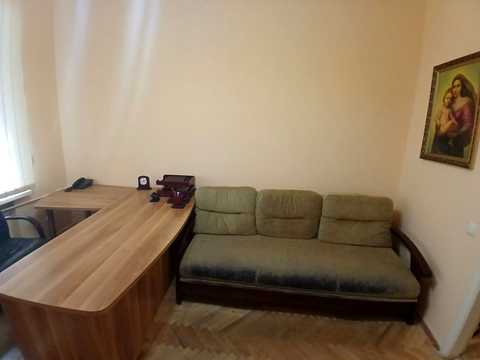 комерційна за адресою Київ, Німанська вул., 3