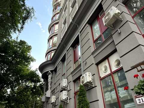 квартира за адресою Степана Бандери вул., (Будинок)
