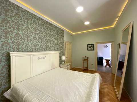 квартира по адресу Кирилла и Мефодия ул., 1