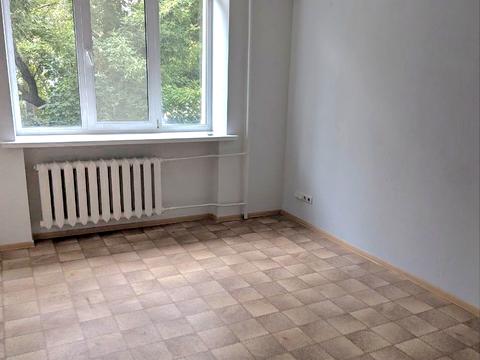 комерційна за адресою Предславинська вул., 34Б
